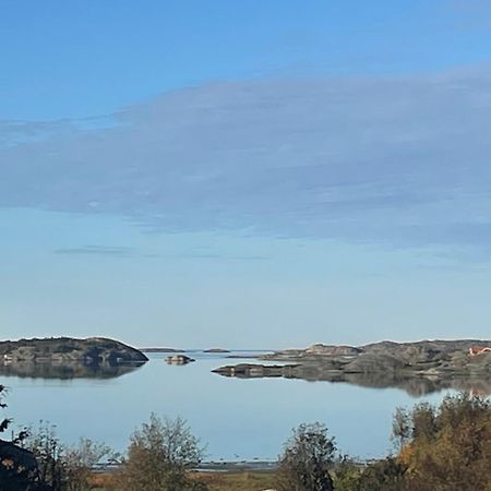 Stuga I Naturskoent Omrade Pa Vaestra Tjoern Saby Bagian luar foto